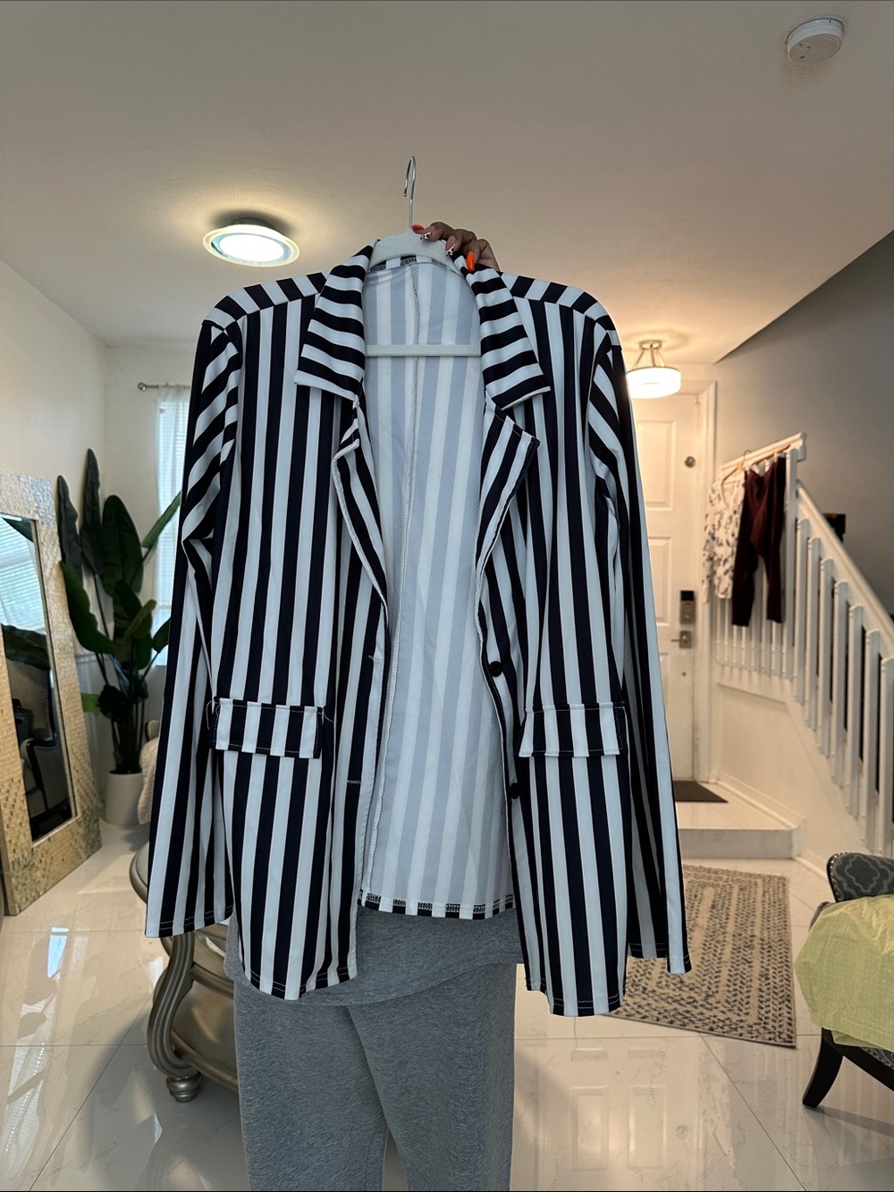 SHEIN Black & White Vertical Stripe Blazer
